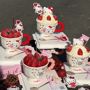 2025圣诞节hellokitty奶油草莓杯蛋糕装 饰kt猫陶瓷杯甜品蛋糕杯