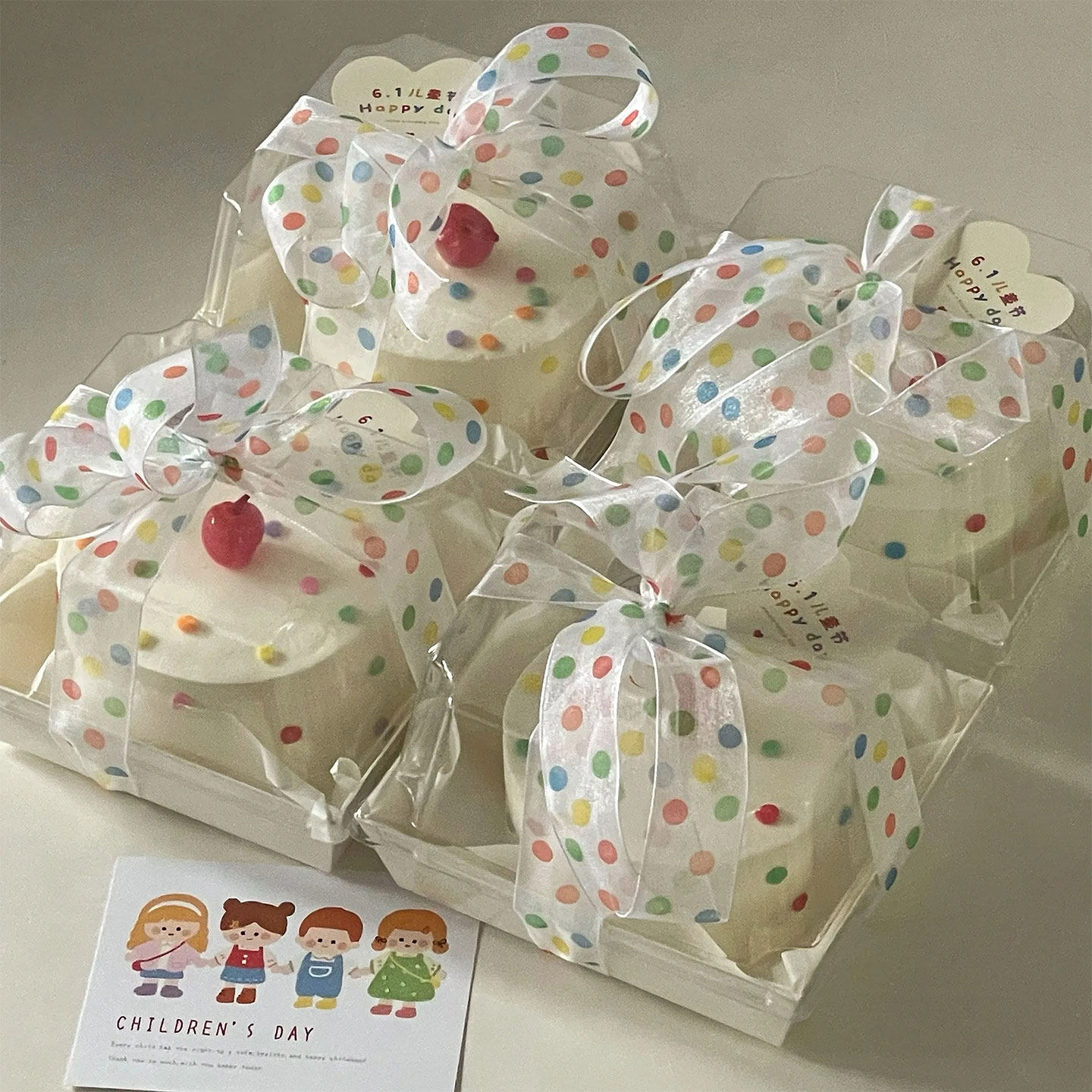 六一儿童节小四寸奶油蛋糕装饰可爱樱桃蜡烛彩色波点丝带甜品装饰,节庆用品/礼品,蛋糕/烘焙装饰用品,淘宝优惠券,粉丝福利购,淘宝优惠卷