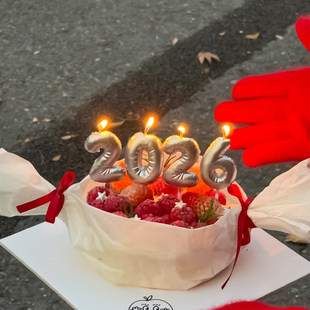 纸数字蜡烛DIY丝带 饰DIY包装 2026新年跨年仪式 感草莓糖果盒蛋糕装