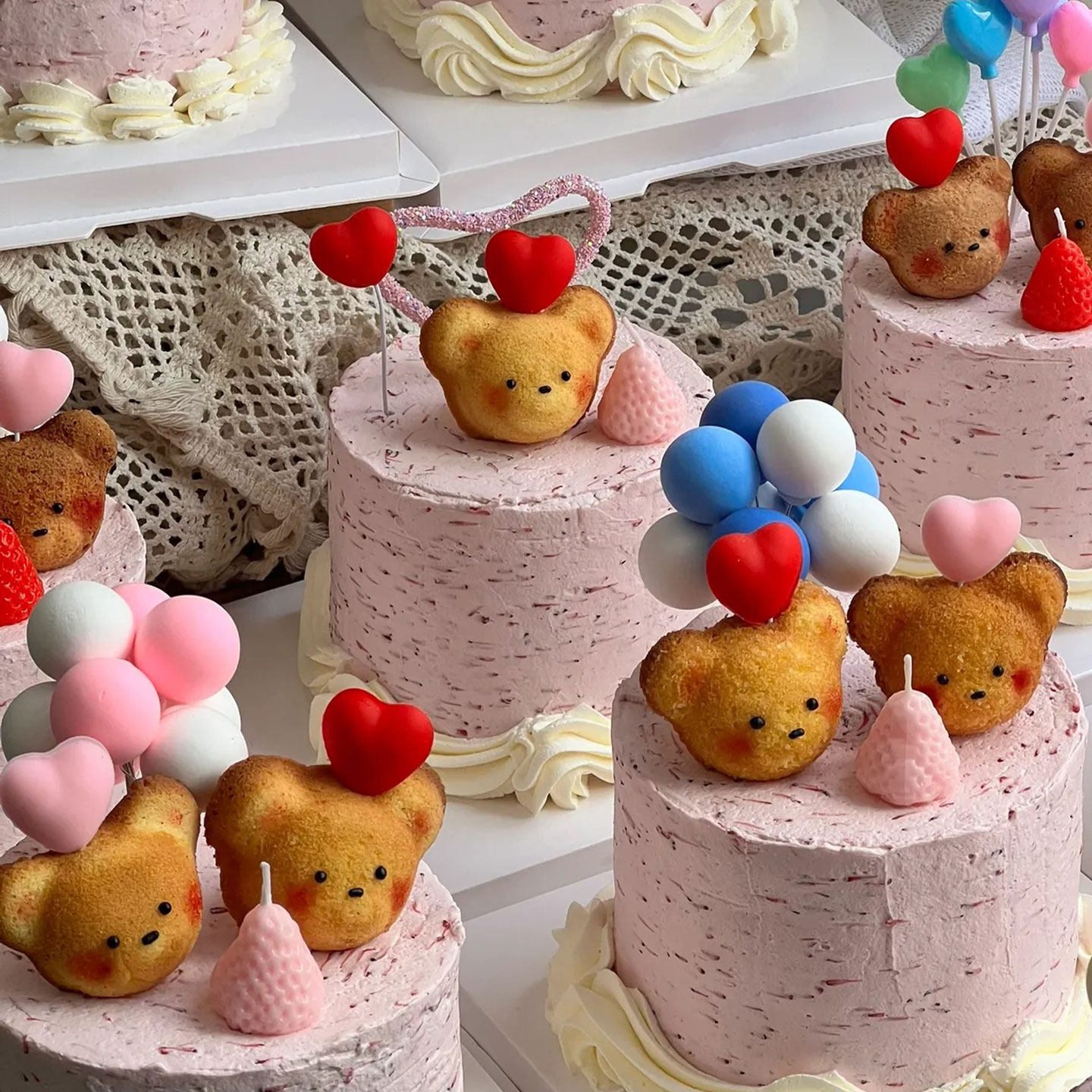 520情人节可爱小熊粉色蛋糕装饰草莓蜡烛爱心气球雨丝甜品插件,节庆用品/礼品,蛋糕/烘焙装饰用品,淘宝优惠券,粉丝福利购,淘宝优惠卷