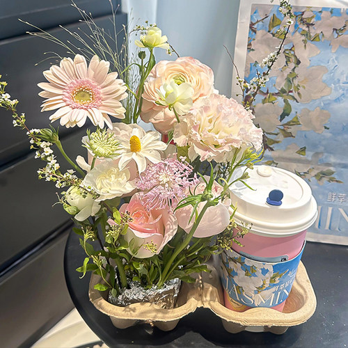 春季惊喜咖啡奶茶与鲜花捧花甜品