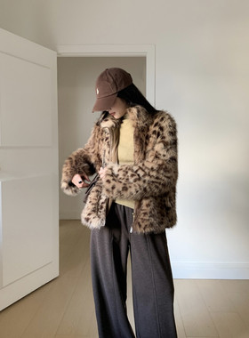 ONE TIME2025冬季新款韩版时尚设计感宽松显瘦立领豹纹加绒短外套