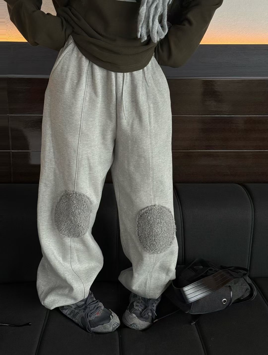 财神GOD2025冬季新款设计感宽松显瘦松紧腰束脚加绒休闲裤卫裤女