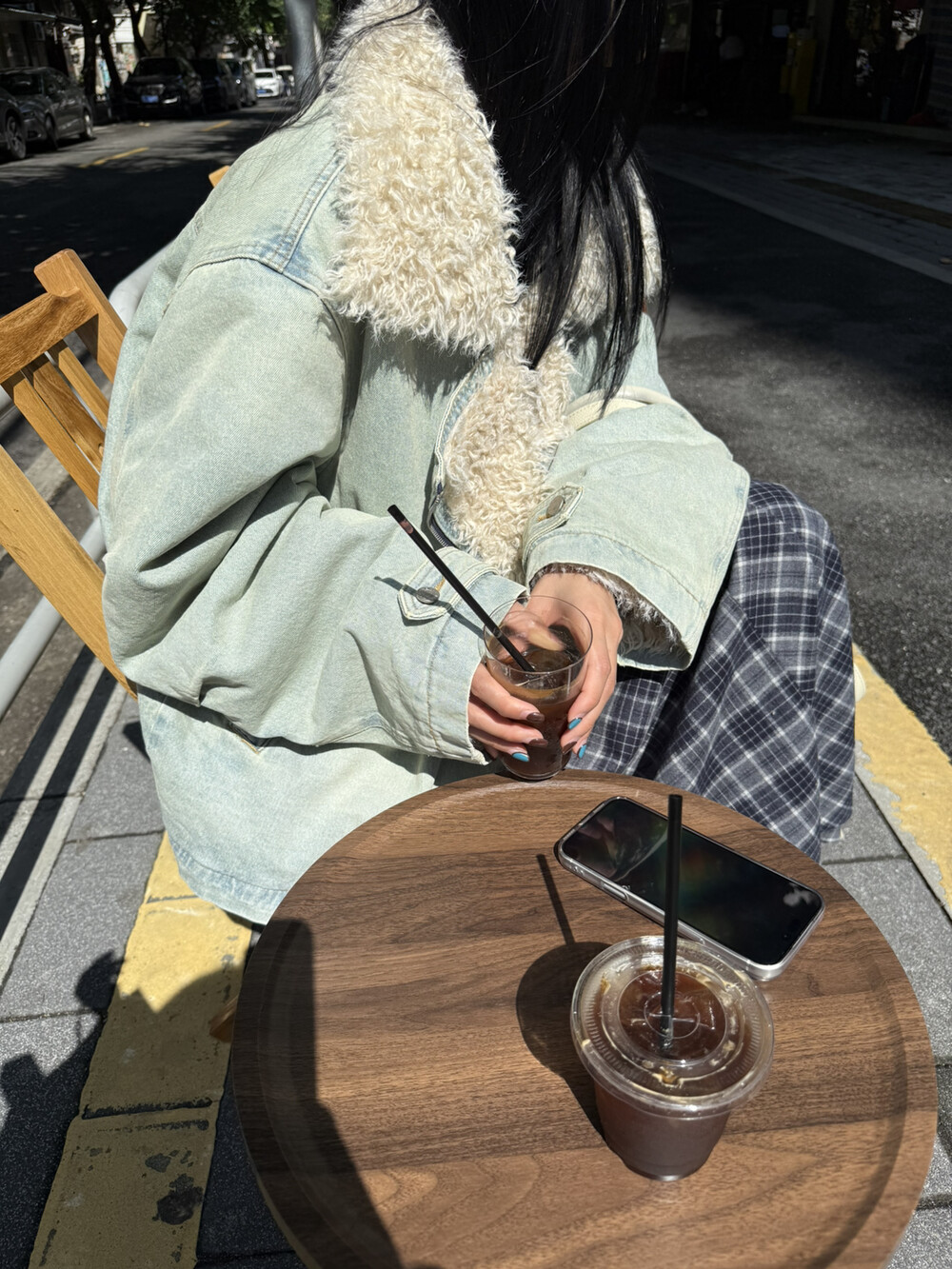 IN.CHOOSE U 2025冬季新款设计感羊羔毛一体加绒加厚保暖牛仔外套