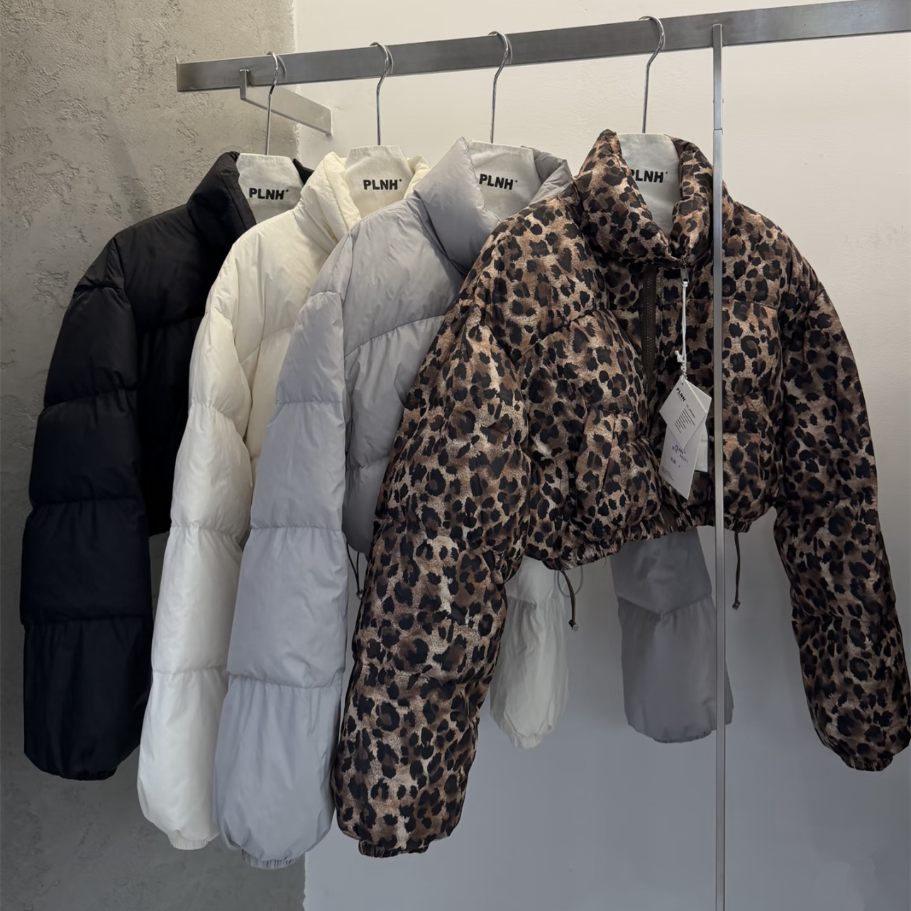 PLNH2025冬季新款韩版设计感宽松显瘦立领短款小个子羽绒服外套女