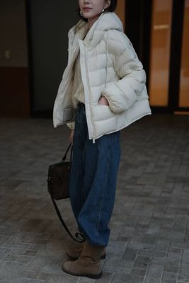 欧洲站2025新款冬季白鹅绒羽绒服女款显瘦时髦小个子连帽短款外套
