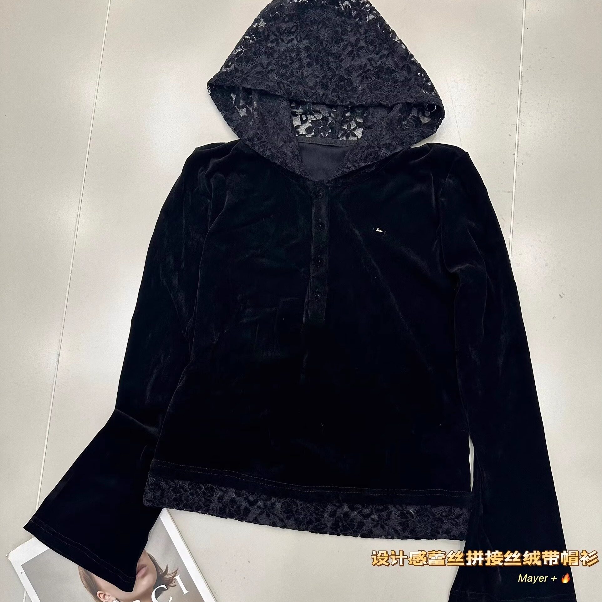 欧洲站欧货2025早秋新款时尚连帽蕾丝拼接丝绒长袖衬衫女显瘦外套