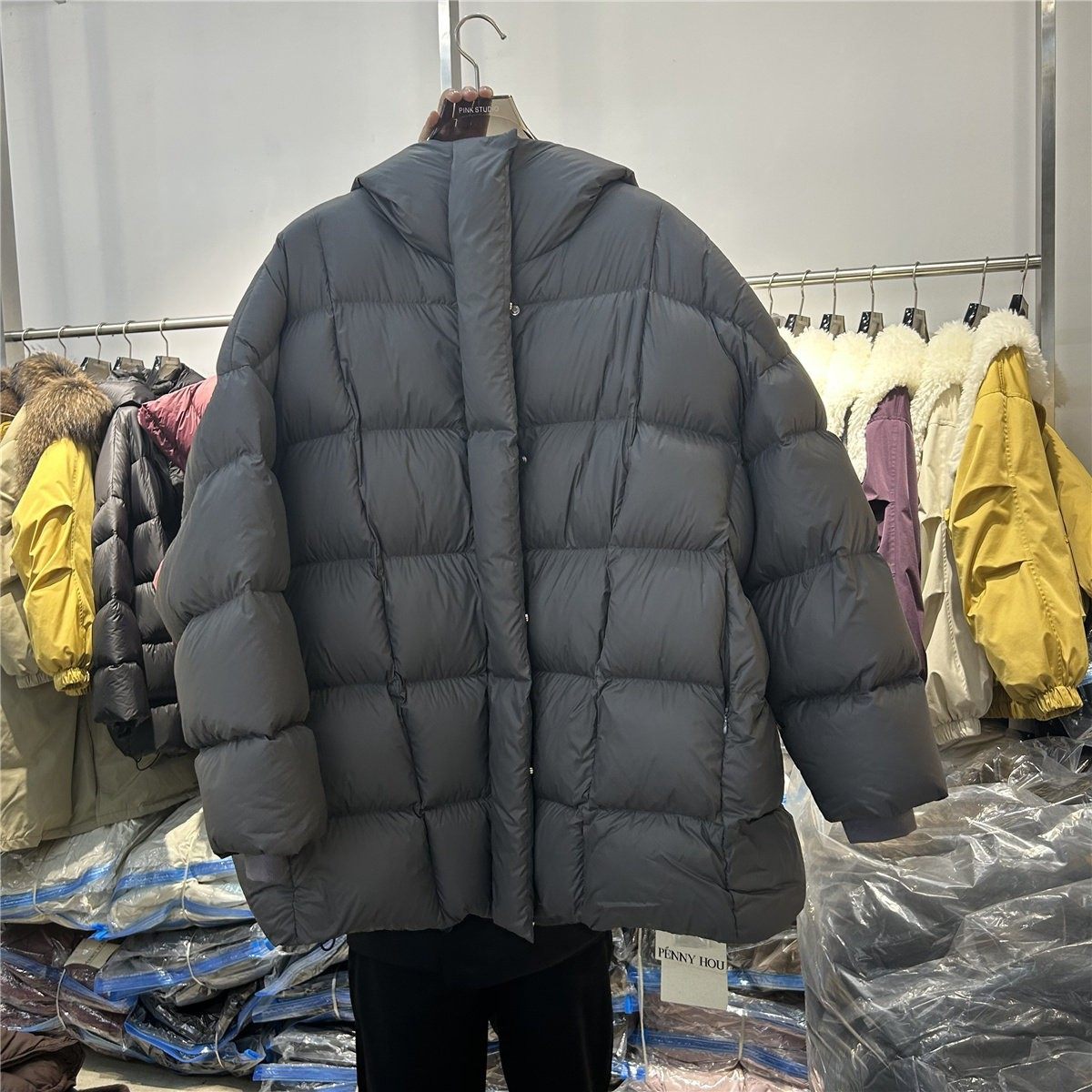 欧货2025冬装新连帽羽绒服后背织带宽松版中长款白鸭绒外套60535