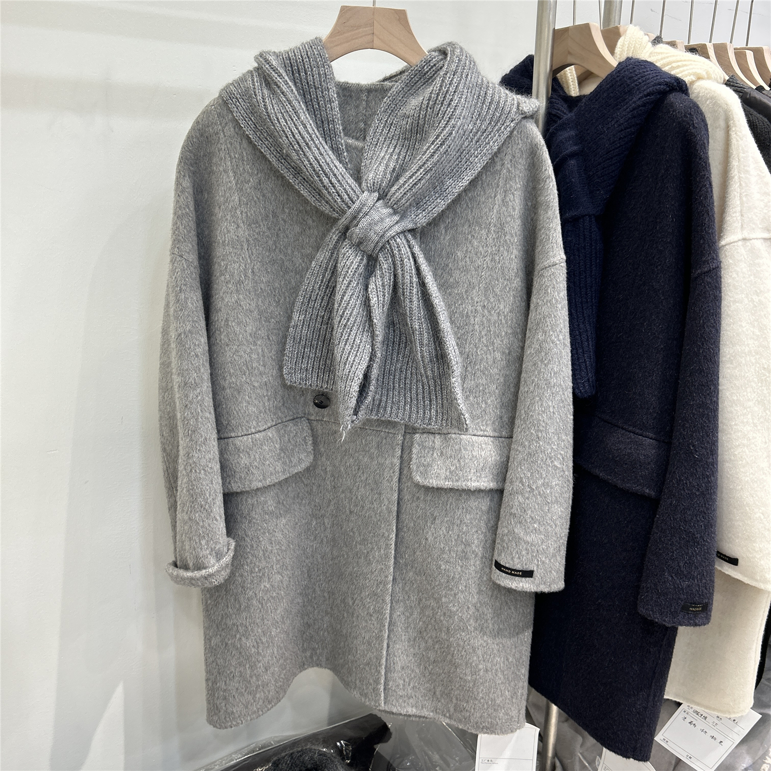 欧洲站欧货2025新款双排扣中长款羊毛大衣外套女时尚围巾连帽外套