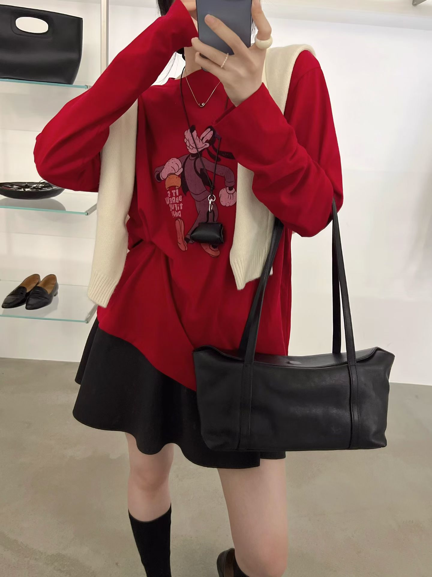 韩国货2025冬季新款圆领卡通印花长袖T恤女宽松百搭打底衫Mr meet