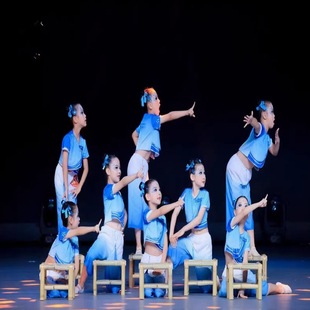 落雨大舞蹈服民族舞儿童演出服女童群舞中国风伞舞舞台表演服新款