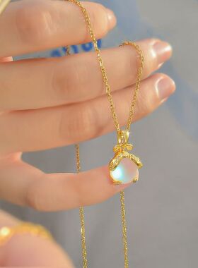 童趣~可爱小萤火虫吊坠钛钢短款项链女小众设计感锁骨链脖子配饰