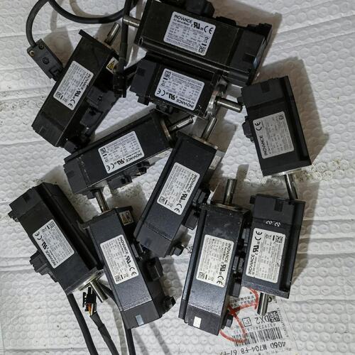 议价伺服电机MS1H1-10B30CB-AMS1H1-10B30CBAMS1H1-10B30CB