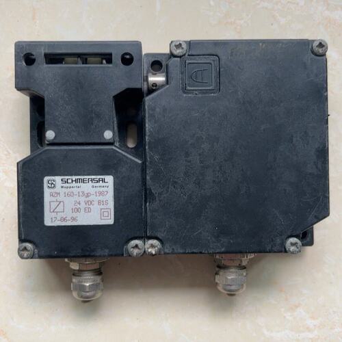 议价施迈赛安全门开关AZM160-13YP-1987AZM160-11Y-M20-24VAC/DC
