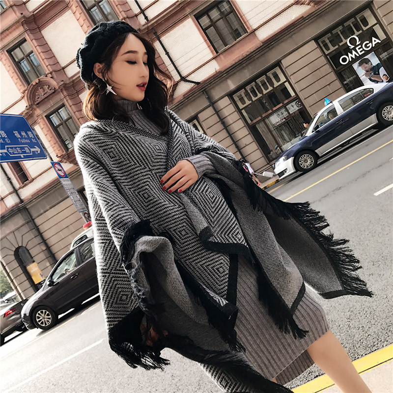 网红个性同款围巾女秋冬季韩版加厚百搭披肩可爱少女连帽斗篷披风