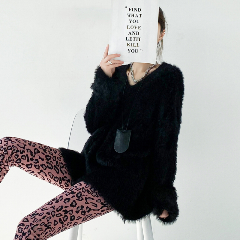 秋冬新款软糯仿水貂绒针织衫上衣女韩版宽松v领时尚毛衣套头