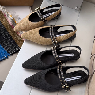 WM6法式风尖头凉鞋女欧货欧洲站平底一字带扣铆钉2026春新款单鞋