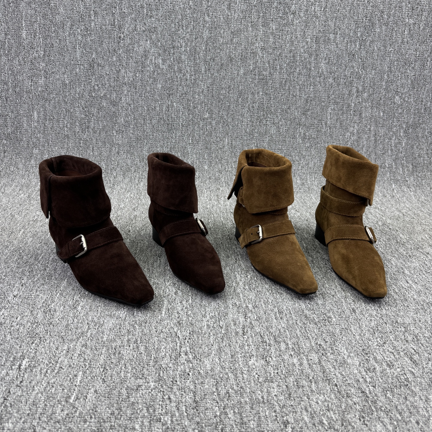 方头粗跟马丁靴皮带扣套筒短靴