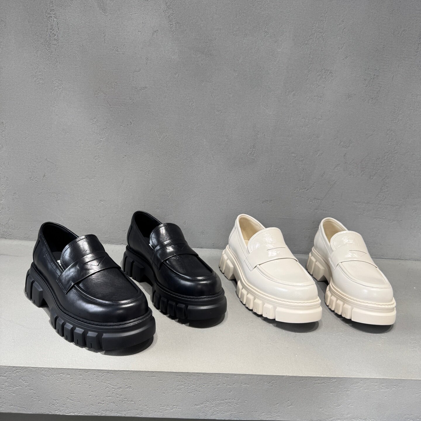 欧货欧洲站英伦风厚底乐福鞋女2026春季新款真皮松糕底百搭小皮鞋