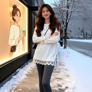 宽松加绒白色打底衫女2025冬季新款设计感中长款蕾丝花边内搭上衣
