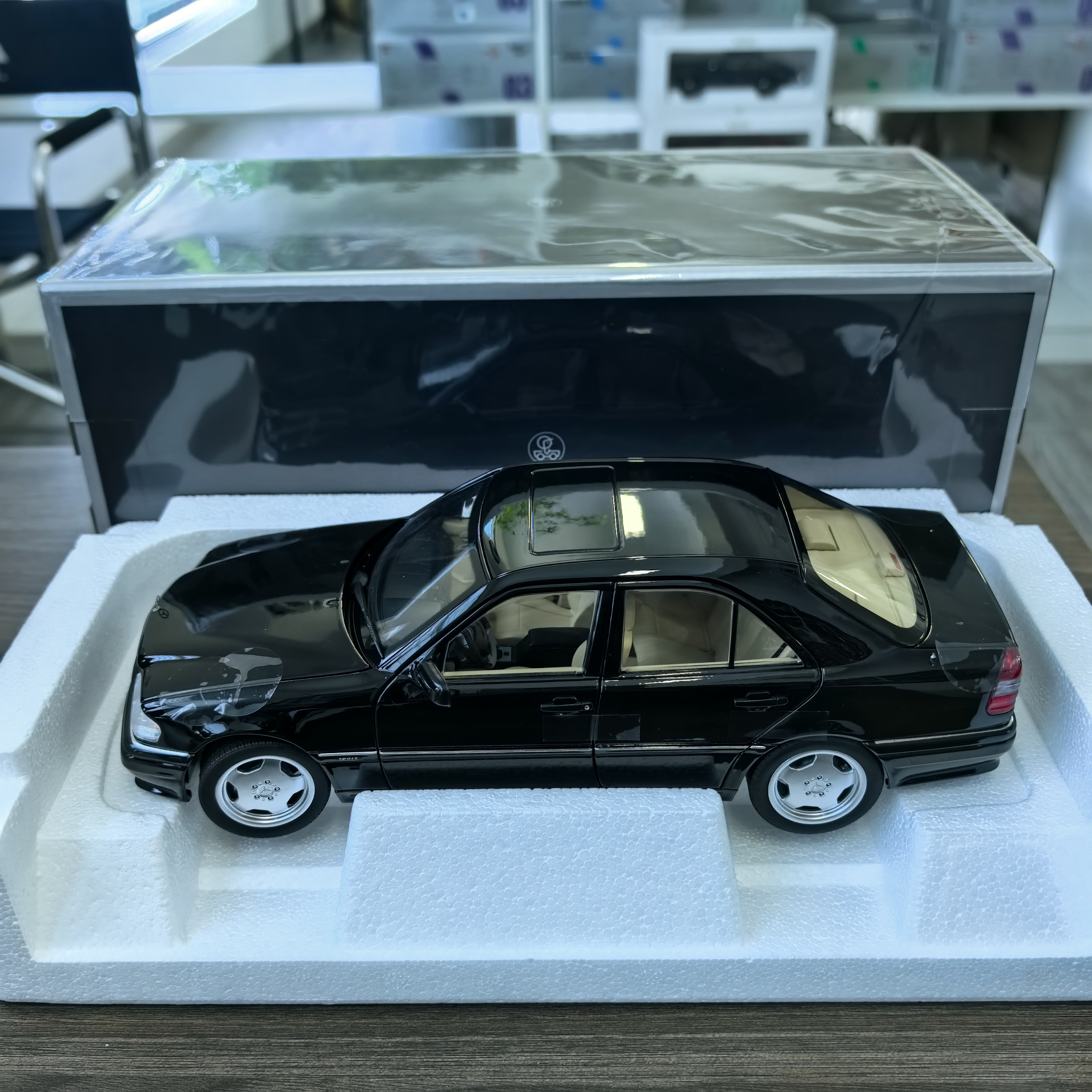 NOREV 1:18 Mercedes C36 AMG 1993 Metal Avtomobil Modeli