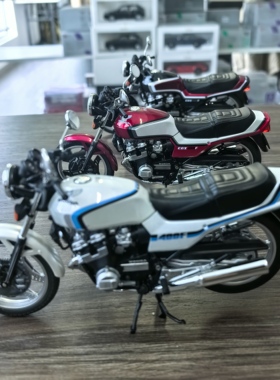 青岛社1:12本田Honda CBX400F 摩托车仿真模型车收藏摩托模型摆件