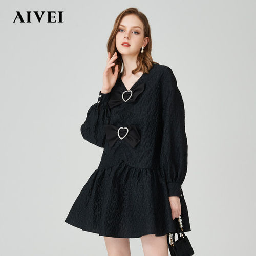 AIVEI/艾薇V领宽松泡泡袖缎连衣裙21秋季新品正品N0560180-1780元
