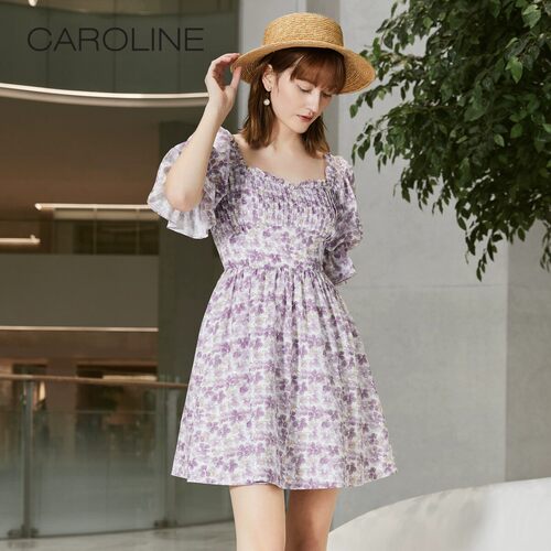 CAROLINE卡洛琳夏季新款泡泡袖碎花收腰洋装ECRDBB86-1780