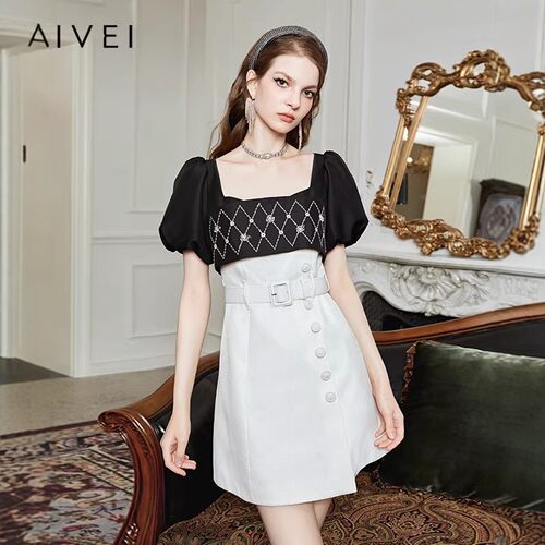 AIVEI/艾薇2023夏季泡泡袖方领收腰连衣裙专柜正品Q0360132-2180
