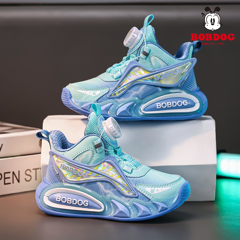 巴布豆童鞋男童运动鞋2025春秋新款皮面儿童旋转扣时尚篮球鞋子潮