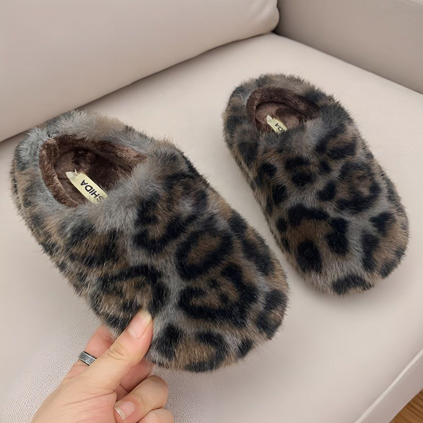 冬季女童豹纹厚底防滑棉拖