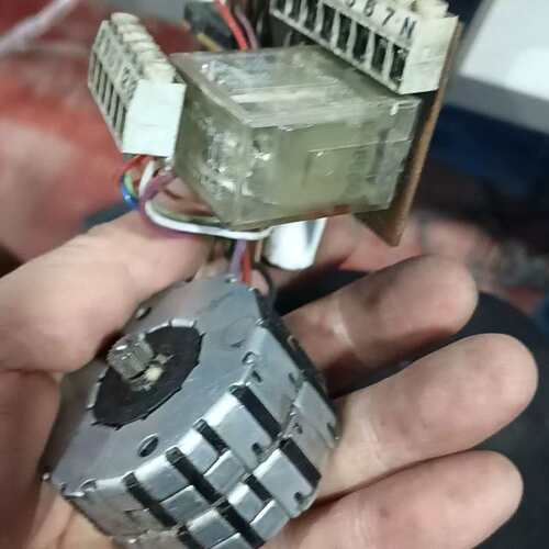 议价saia伺服电机 UFR10ND4RAZ12可维修