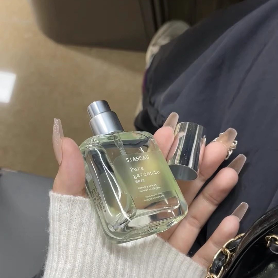 30ml 淡淡的绿茶清香一闻就是夏天的感觉！SIANOAU山间绿茶香水
