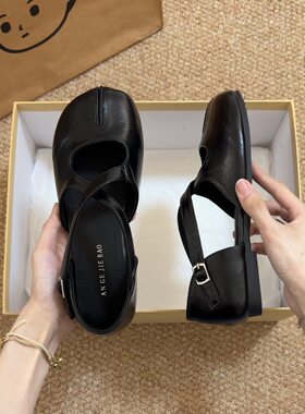 喜番SHOP高级感分趾小皮鞋女2026春夏季百搭交叉带平底玛丽珍单鞋