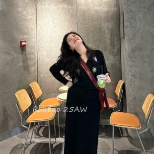 韩系高级感刺绣亮片开衫 秋季 高腰半身裙两件套 女装 Rou8ao微胖大码