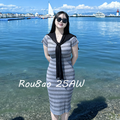 大码纯欲撞色条纹针织包臀连衣裙