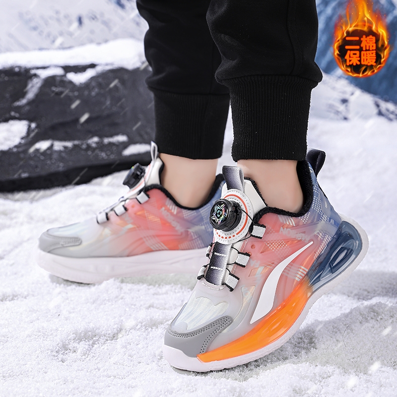 剑桥新鞋子2025冬季防水皮面运动鞋男孩加绒轻便跑步鞋青少年保暖