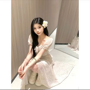 不规则碎花连衣裙女夏季 甜美法式 别致设计感超仙女露肩荷叶边裙子
