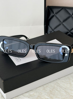 【OLES】复古方形窄框墨镜女B凹造型太眼镜浅色女潮印花字母眼镜
