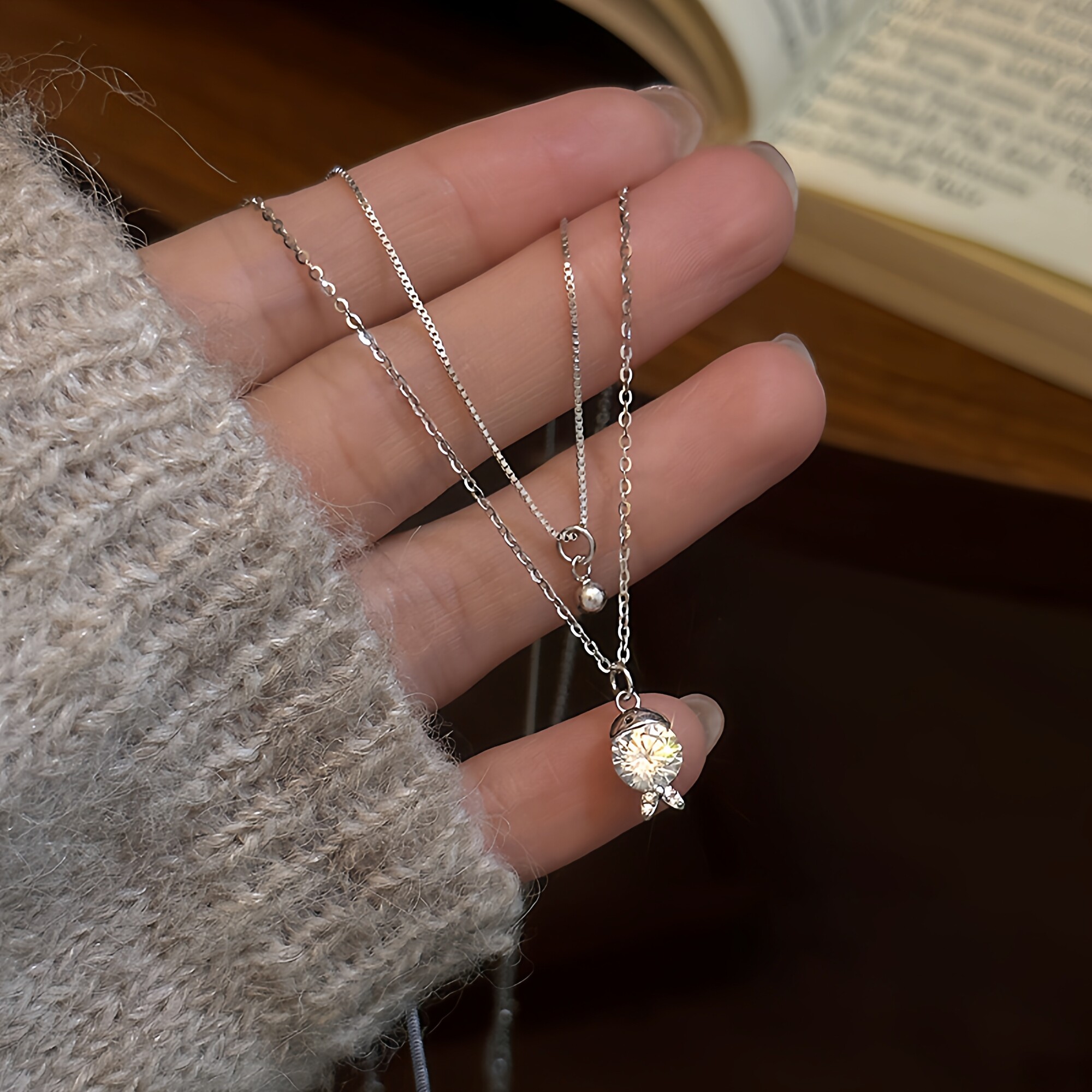 S925纯银爆闪小鱼吐泡泡项链女韩版个性双层叠戴风时尚百搭锁骨链