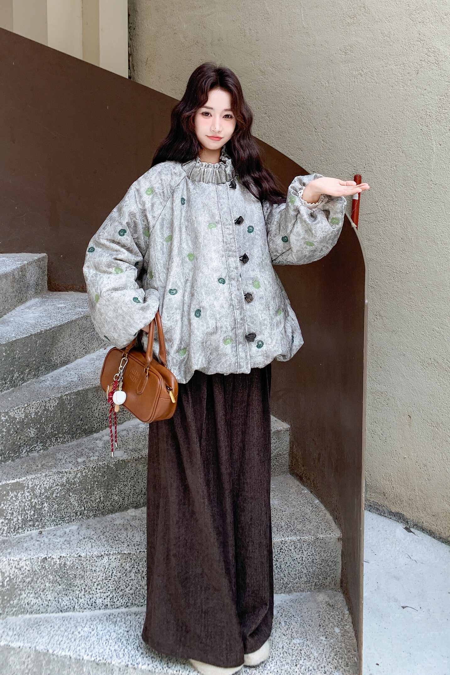 新品【面料已定】提花炒色重工刺绣花苞棉服D678P195K288,女装短外套,沁古纱衣
