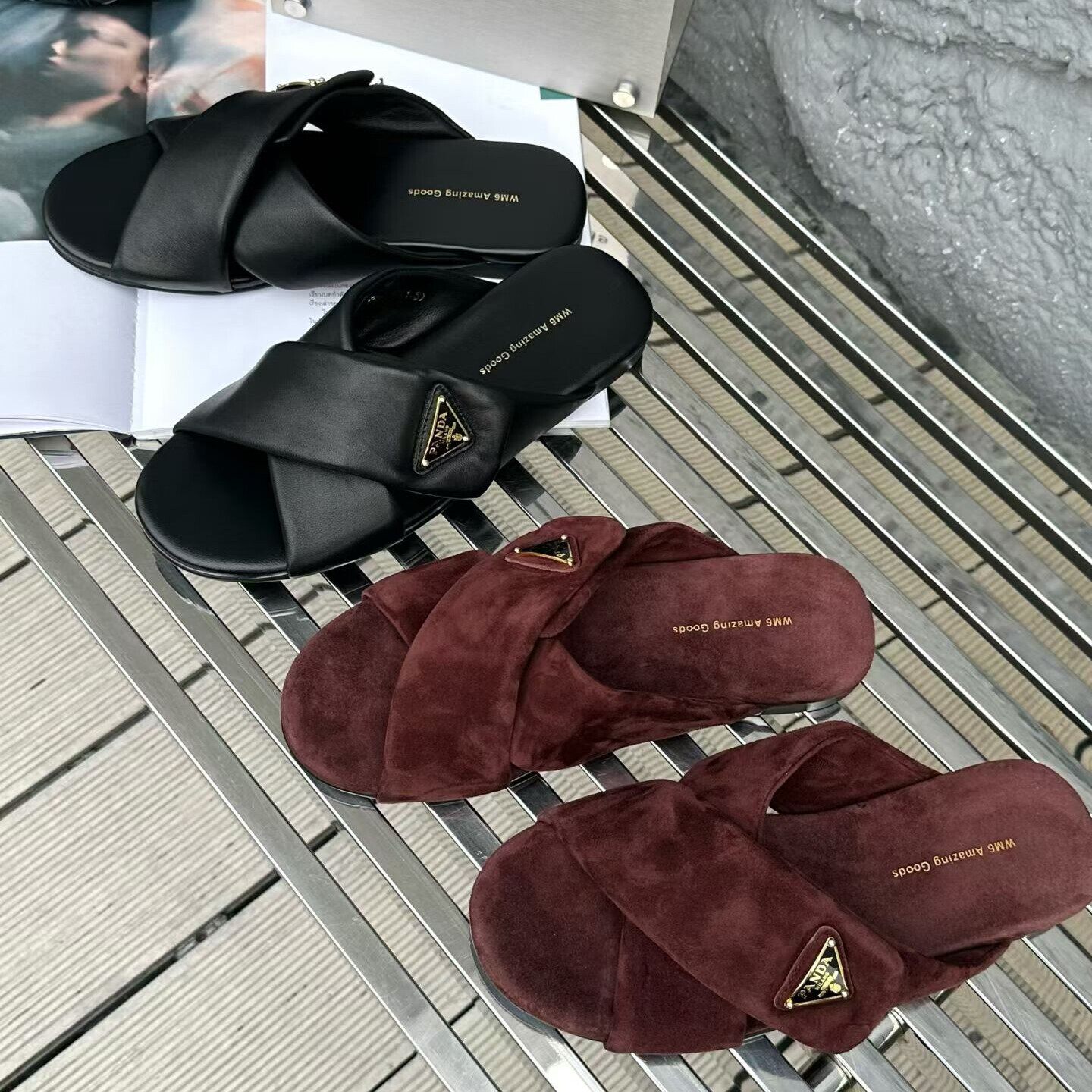 WM6欧货女鞋2026夏季新款羊猄皮交叉宽带圆头露趾平底时装凉拖鞋