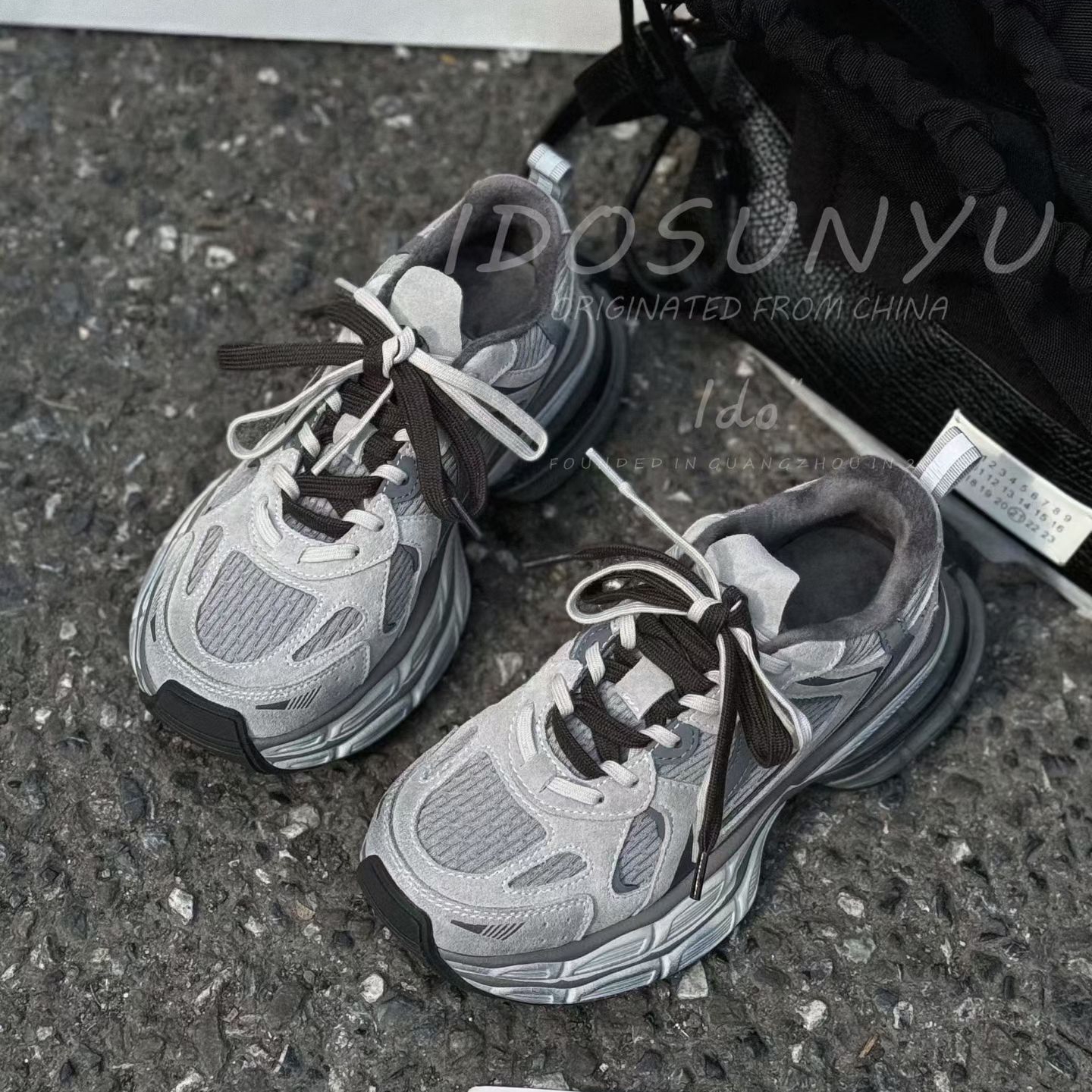 IDO/TT欧货女鞋2025秋冬新款牛猄拼色圆头系带保暖绒里厚底休闲鞋