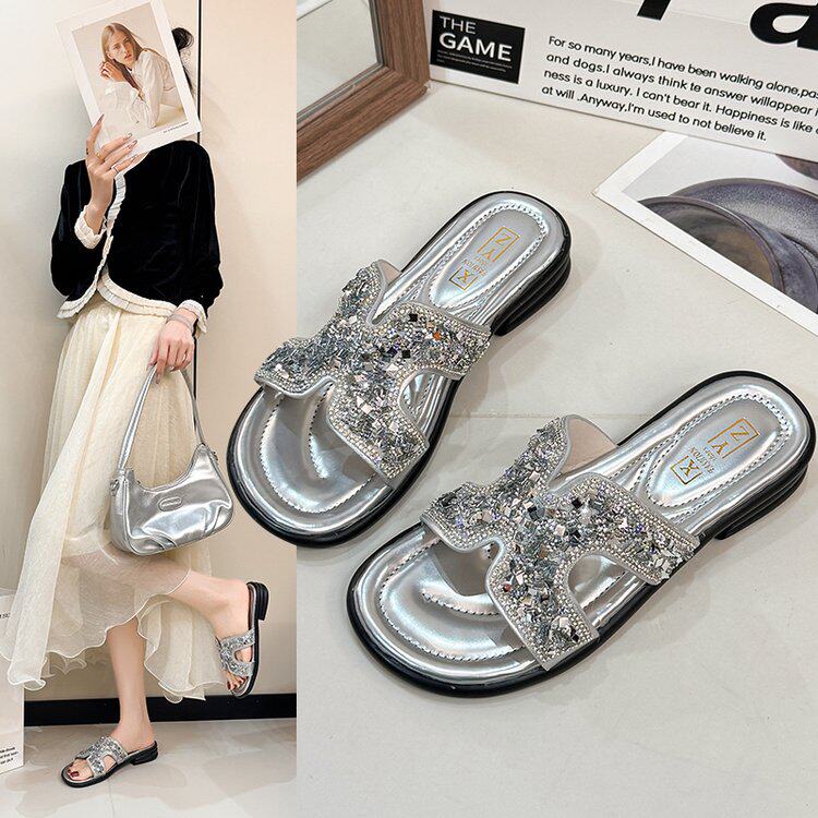 水钻凉拖鞋女外穿2026年夏季新款甜美仙女风平底配裙子时尚一字拖