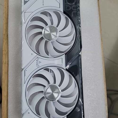 维修Dual-RTX4070-O12G-，全新未使用的华硕白色议价