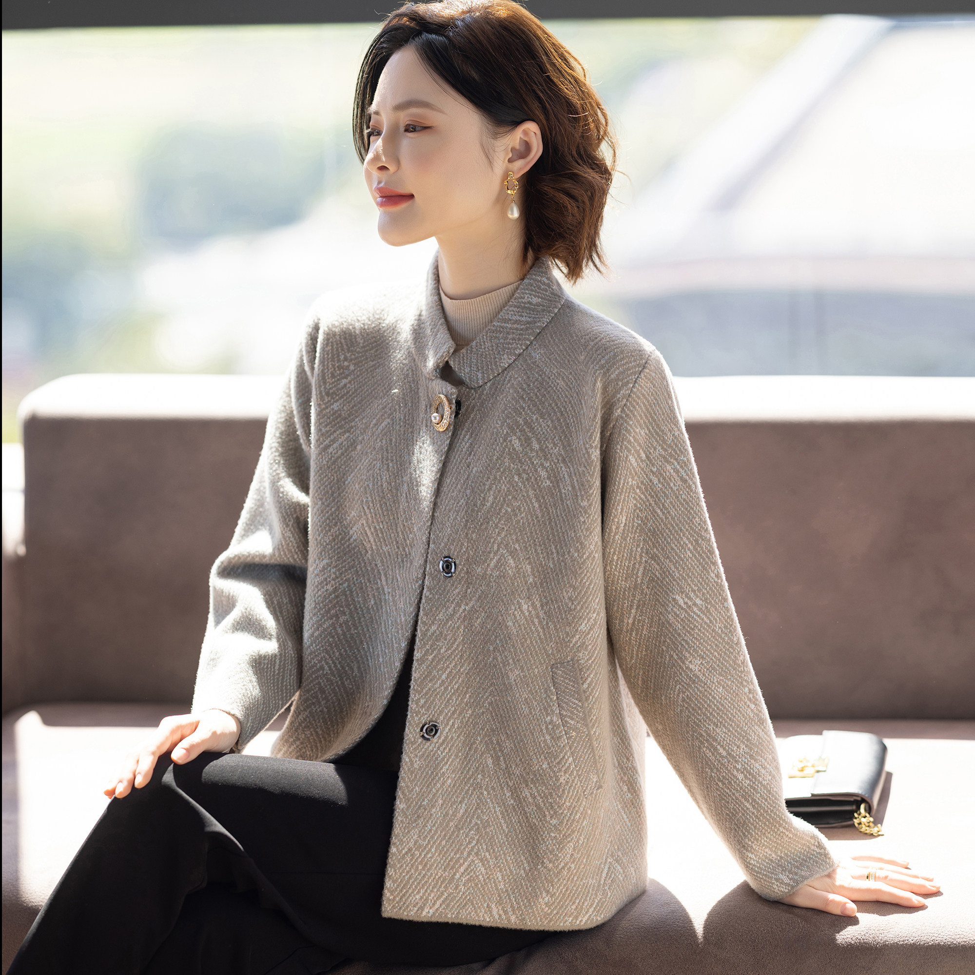 妈妈春装外套洋气春秋2026新款开衫40岁50中老年人妇女时尚上衣服