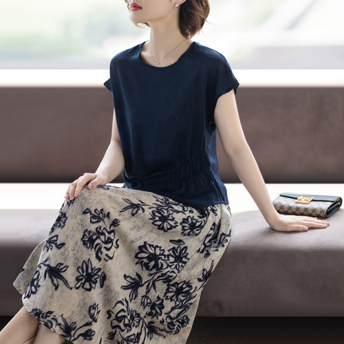 年轻妈妈夏装套装裙子两件套2025新款时尚中老年女装短袖夏天衣服