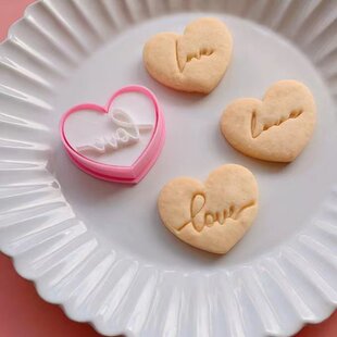 日式情人节迷你爱心饼干模具 心形翻糖饼干曲奇压模烘焙工具