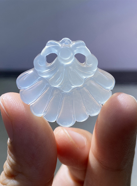 蝶恋花天然冰透玉髓蝴蝶项坠