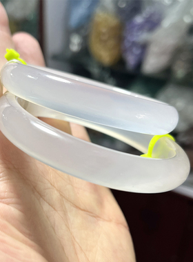 轻奢女玉髓马料镯子高冰